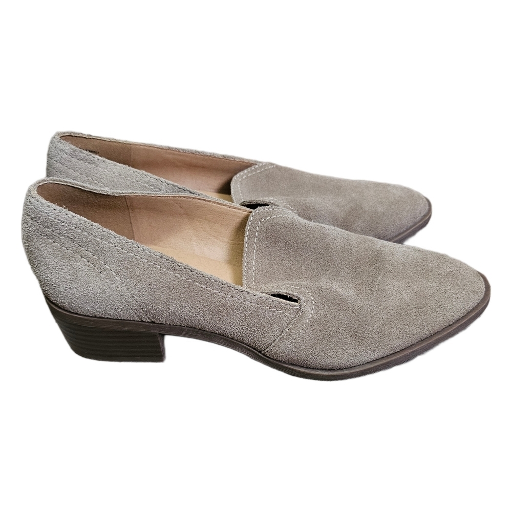 Crown Vintage Loafer Women's Tan Suede Shoes Size 9